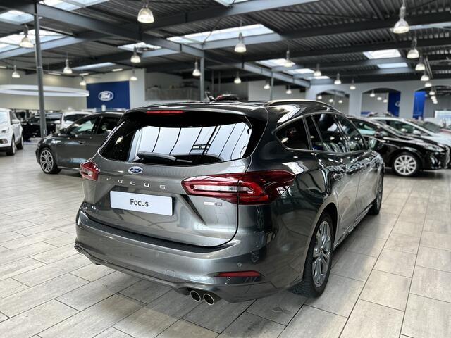 Ford FOCUS Wagon EcoBoost Hybrid 125 pk ST Line | Winter Pack | 4 seiz. banden | Navi | Clima | Cruise | Dr. loos Apple Carplay