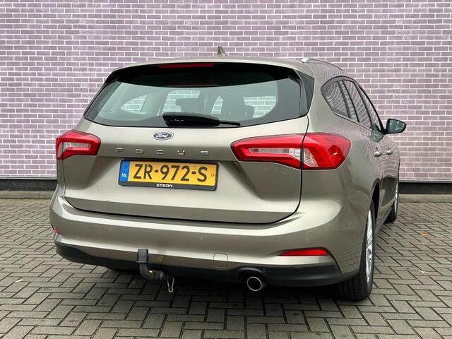 Ford FOCUS Wagon 1.5 EcoBoost Titanium Business | Trekhaak | Navigatie | Cruise Control | Stoel/Stuurwiel Verwarming | Parkeersensoren | Verwarmde voorruit | Climate Control