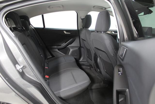 Ford FOCUS 1.0 EcoBoost Titanium Bns | Cam | B&O | Keyless | Winter Pakket