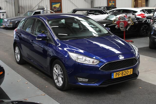 Ford FOCUS 1.0 Lease Edition Airco, Trekhaak, Cruise Control, Stuurbekrachtiging