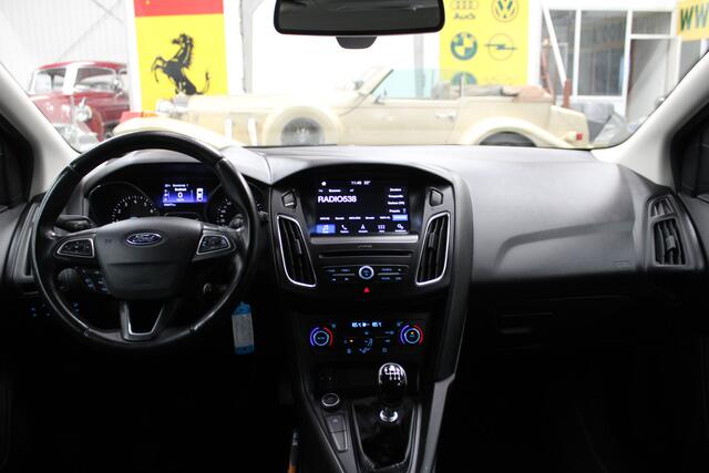 Ford FOCUS 1.0 Lease Edition Airco, Trekhaak, Cruise Control, Stuurbekrachtiging