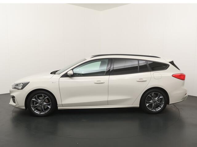 Ford FOCUS Wagon EcoBoost Hybrid 125pk ST-Line | Winterpack | Camera | Full Led | Head-up Display | All season |