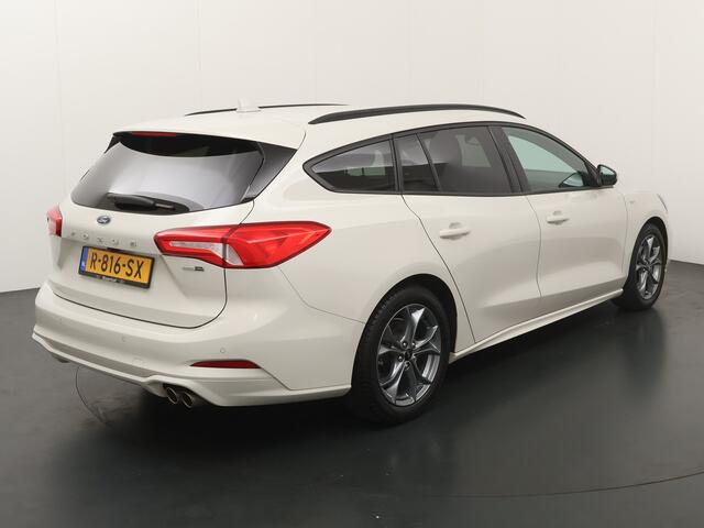 Ford FOCUS Wagon EcoBoost Hybrid 125pk ST-Line | Winterpack | Camera | Full Led | Head-up Display | All season |
