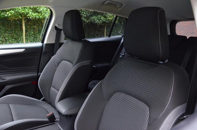 Ford FOCUS Wagon 1.0 EcoBoost Hybrid Trend Edition Business Navi/Airco/Pdc/Achteruitrijcamera/Trekhaak/Apple Carplay/Android Auto