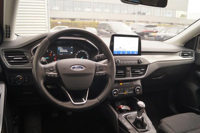 Ford FOCUS Wagon 1.0 EcoBoost 125pk Titanium Business -PANO-TREKHAAK-