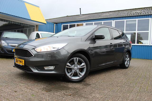 Ford FOCUS Wagon 1.0i "Business Edition" Cruise - Navi - PDC !!! 125 Pk