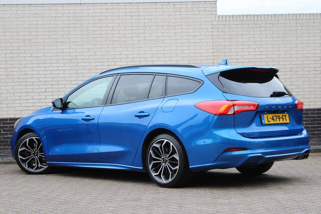 Ford FOCUS 1.5 Ecoboost 150PK ST-Line | Winterpack | Navigatie | Matrix | Head-Up
