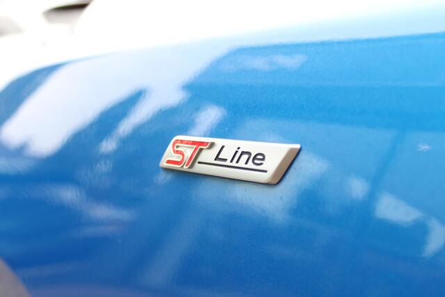 Ford FOCUS 1.5 Ecoboost 150PK ST-Line | Winterpack | Navigatie | Matrix | Head-Up