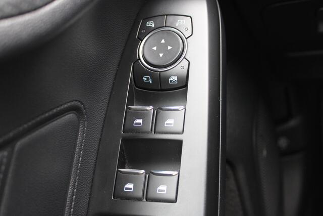 Ford FOCUS 1.5 Ecoboost 150PK ST-Line | Winterpack | Navigatie | Matrix | Head-Up