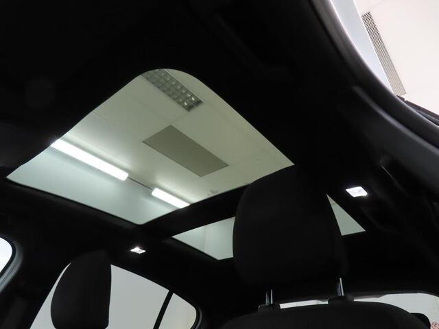 Ford FOCUS 1.0 EcoB Hybrid ST Line X Panoramadak Camera Winter Design pack Full LED 5drs Dealeronderhouden