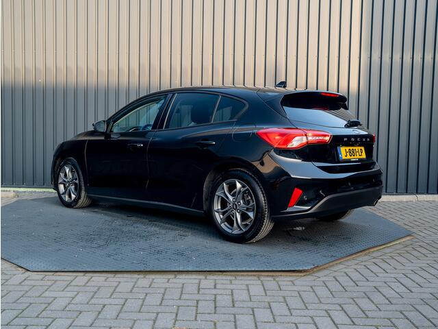 Ford FOCUS 1.0 EcoBoost Hybrid Trend Edition Business | 17'' | Camera | Navi | Prijs Rijklaar!!