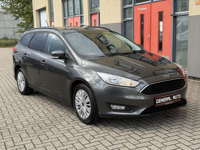 Ford FOCUS Wagon 1.0 Titanium, Navi, Trekhaak, NEW DistributieRiem