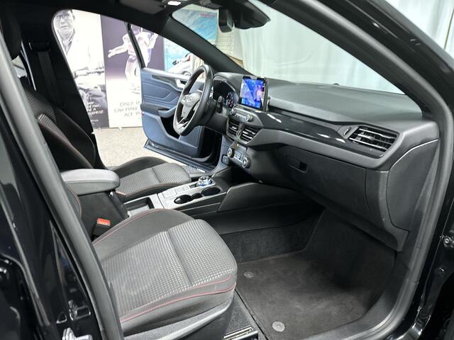 Ford FOCUS Wagon 1.5 EcoBoost ST Line X Business Automaat | Trekhaak | Navi