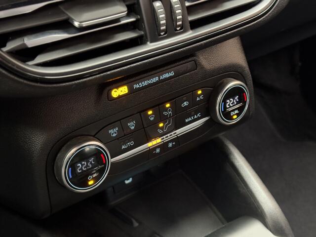 Ford FOCUS Wagon 1.0 ST-LINE HYBRIDE NAVI AIRCO SPORT-INT APPLE-CARPLAY LED LMV PDC