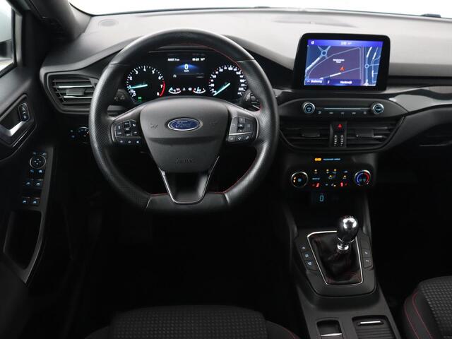 Ford FOCUS 1.5 EcoBoost ST Line | Panoramadak | Adaptive cruise | Stoel & stuurverwarming | Camera | B&O Sound | Carplay | Navigatie | Full LED | Park Assist | Airco