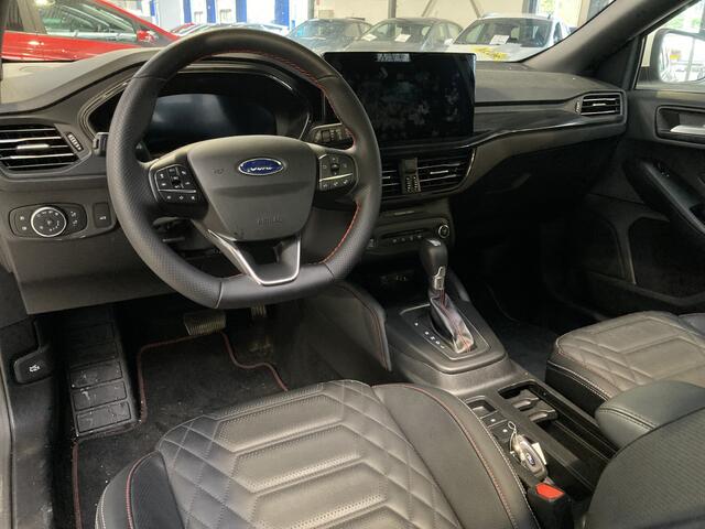 Ford FOCUS Wagon ST-Line X EcoBoost Hybrid 155 pk I Pano | Winter Pack | Adapt. cruise | All Seasons | HUD | Elek. Klep | Fabr. Gar. 02-2029