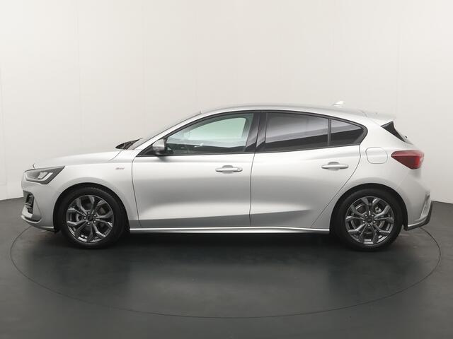 Ford FOCUS EcoBoost Hybrid 125pk ST-Line | Nw model I Winter Pack | Sync 4 I Climate I Navi I All Seasonbanden