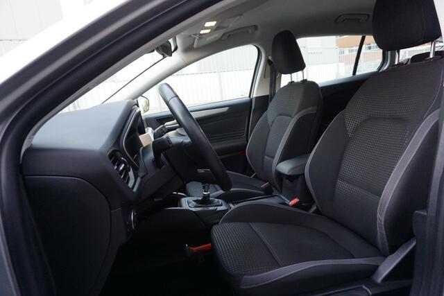 Ford FOCUS Wagon 1.0 EcoBoost 125PK Hybrid Ed.Business/Trekhaak/ Camera/1e Eigenaar.