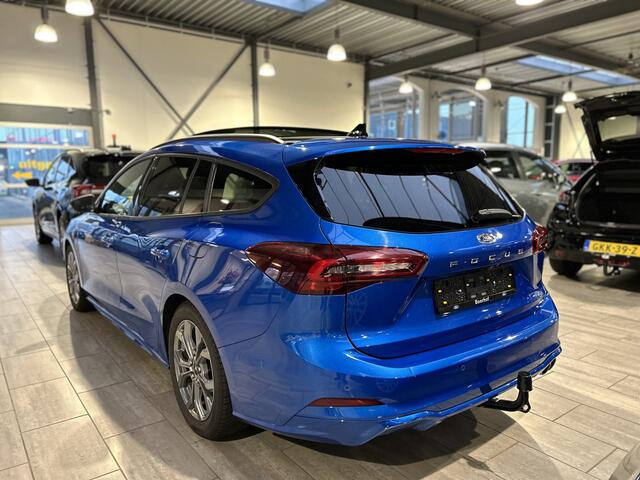 Ford FOCUS Wagon ST-Line X EcoBoost Hybrid 155 pk | Pano |Trekhaak | Adapt. cruise | Winter Pack | B&O | Keyless |