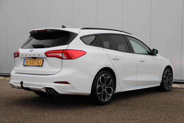 Ford FOCUS Wagon 1.5 EcoBlue ST Line X Business 120PK Trekhaak Virtual Cockpit Navigatie Achteruitrijcamera Carplay Android 18 inch LMV Keyless Climate Cruise Control