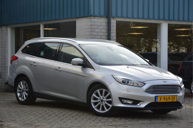 Ford FOCUS Wagon 1.0 Titanium 125 PK | XENON | CLIMA | TREKHAAK | ENZ