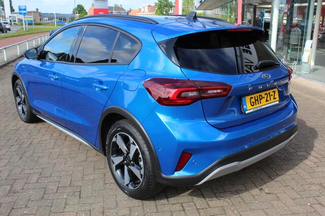 Ford FOCUS 1.0-155pk EcoBoost Mild-Hybrid 'Active' AUTOMAAT ! Trekgewicht 1.500kg ! Slechts 6.450km ! Ruim ¤. 9.000,- beneden de nieuwprijs ! Volautm. airco dual, navigatie, telefoonvoorb., adaptive cruise control, LED verlichting, metallic lak, camera, front-, lane