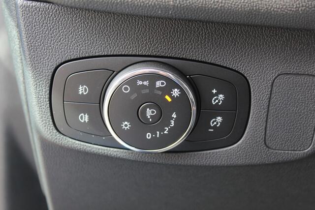 Ford FOCUS 1.0-155pk EcoBoost Mild-Hybrid 'Active' AUTOMAAT ! Trekgewicht 1.500kg ! Slechts 6.450km ! Ruim ¤. 9.000,- beneden de nieuwprijs ! Volautm. airco dual, navigatie, telefoonvoorb., adaptive cruise control, LED verlichting, metallic lak, camera, front-, lane