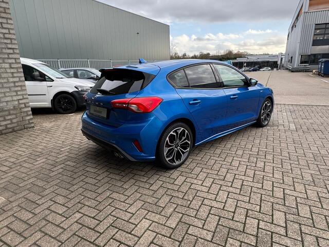 Ford FOCUS 1.5 EcoBoost ST Line Business