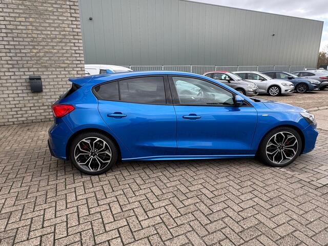 Ford FOCUS 1.5 EcoBoost ST Line Business