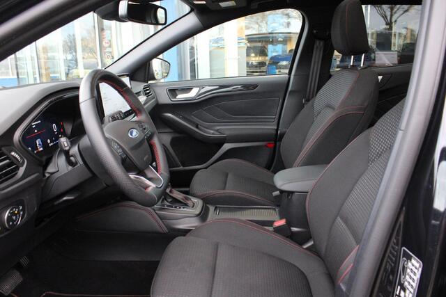 Ford FOCUS Wagon 1.0 EcoBoost Hybrid ST Line X 155pk | Trekhaak afneembaar | Panoramadak | Bang&Olufsen | Adaptive cruise control | Winter Pack | All season banden | Camera