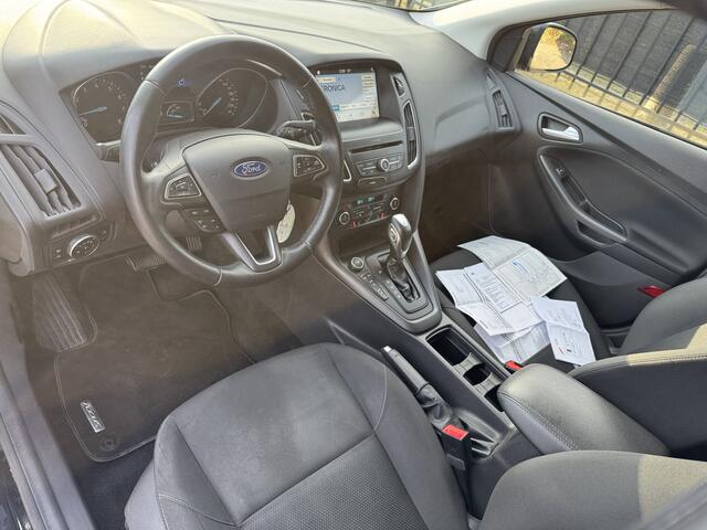 Ford FOCUS Wagon 1.0 Autom/Tiptr Titanium Navi/Stoelverw/Cruise/Clima/PDC