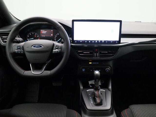 Ford FOCUS ST Line 1.0 125Pk | Navigatie | Apple & Android Carplay | Parkeersensoren Voor & Achter | Camera | Climate Control | Privacy Glass | Cruise Control | Stoel & Stuur Verwarming | Verwarmbare Voorruit | All Season Banden |