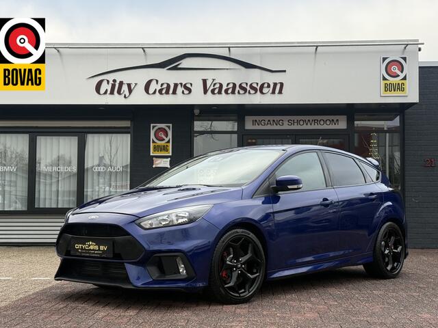 Ford FOCUS 2.0 ST RS Look 251 pk apple carplay pdc v/a Recardo stoelen half leder/stof 1e eigenaar dealer onderhouden