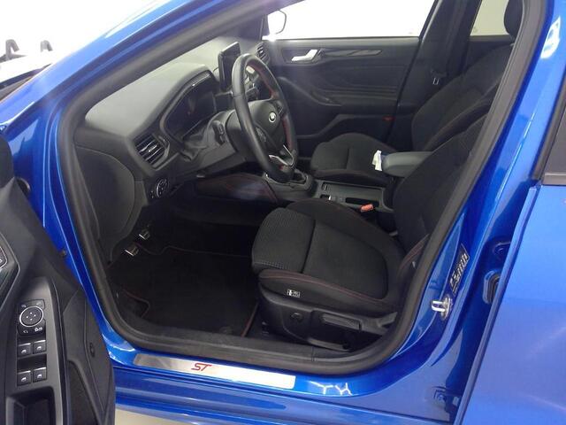 Ford FOCUS 155pk ST Line-X Panoramadak Camera Winter pack B&O Adap. Cruise 18" LM velgen Dealeronderhouden