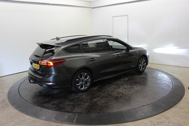 Ford FOCUS Wagon Hybrid 135PK ST Line Style Trekh Camera Winterpack Keyless