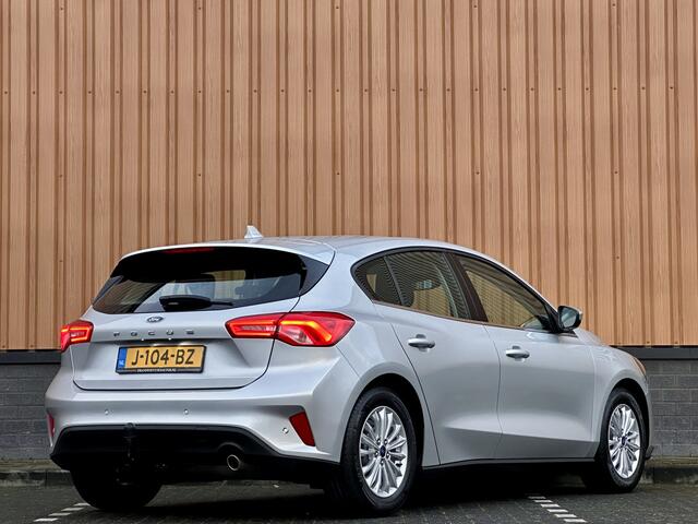 Ford FOCUS 1.0 EcoBoost Titanium Business | Adaptive Cruise Control | Parkeersensoren | Apple Carplay | Android Auto | Keyless | Afn. Trekhaak | Rijmodus Regeling | Airconditioning