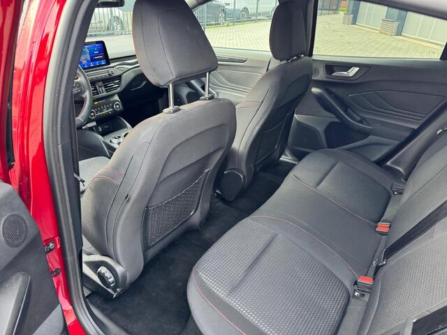 Ford FOCUS 150pk Automaat ST Line Full Options Camera Ad. Cruise Winter Parking Dodehoek pack AGR Stoel B&O 5drs