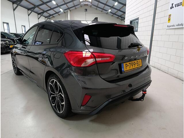 Ford FOCUS 1.0 EcoBoost Hybrid Active X Business Climate controle | Bang & Olufsen | Navigatiesysteem | Parkeersensoren |Trekhaak