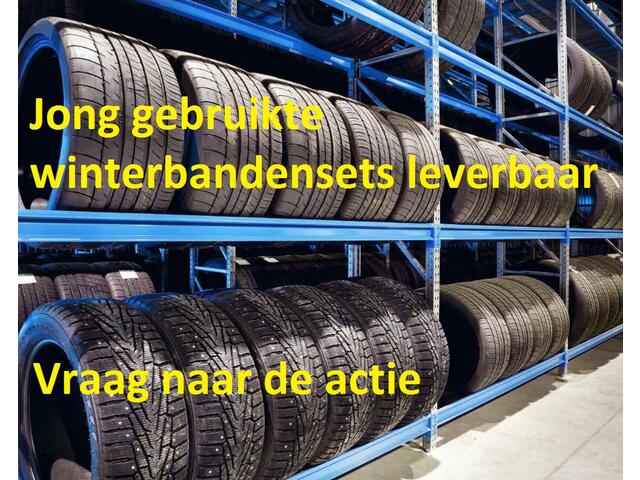 Ford FOCUS 1.0 EcoBoost 125pk Titanium Business 5dr NL-AUTO | TREKHAAK | STOEL/STUUR-VOORRUITVERWARMING | PARK.CAMERA | NAVIGATIE