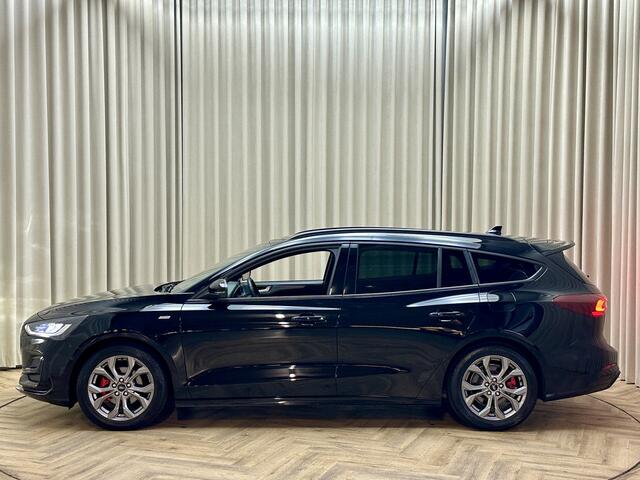 Ford FOCUS Wagon 1.0 EcoBoost Hybrid *ST-Line* Facelift / Stuur/Stoelverwarming / Apple Carplay / Keyless / LED / Camera / Trekhaak / Org.NL!
