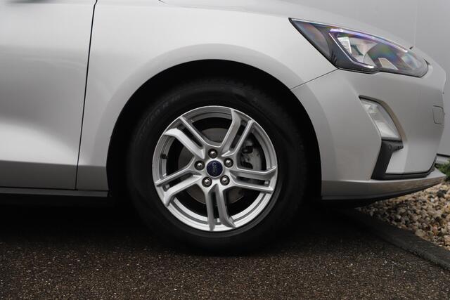 Ford FOCUS 1.0 EcoBoost Trend Edition Business 101PK Carplay Android Navigatie Achteruitrijcamera Airco Cruise Control Parkeersensor