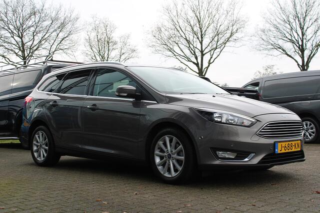 Ford FOCUS Wagon 1.0 Titanium | Automaat | Climate Control | Stoelverwarming | Navigatie | Parkeersensoren | Lichtmetalen Velgen |