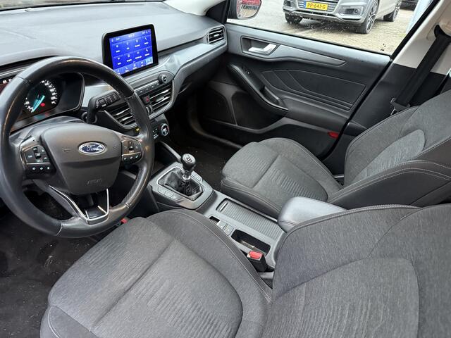 Ford FOCUS Wagon EcoBoost Active Business