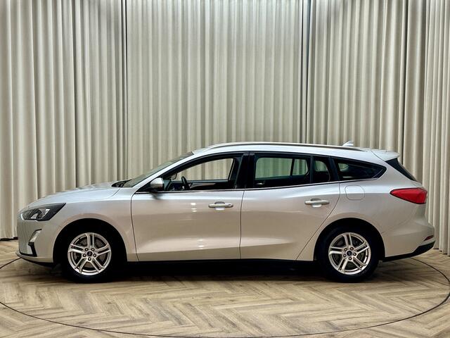 Ford FOCUS Wagon 1.0 EcoBoost Hybrid *Apple Carplay* Camera / Cruise / Navigatie / LED / Lane Assist / 16'' LMV / Org.NL!