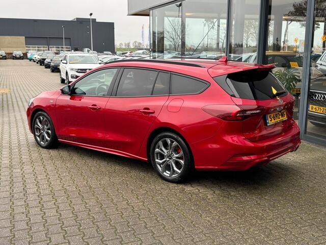 Ford FOCUS 1.0 Hybride ST Line X - 1e eigenaar - winterpakket - camera - Driv. ass. Pack