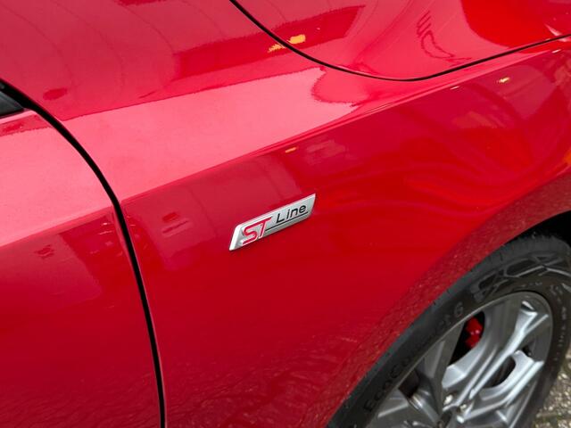 Ford FOCUS 1.0 Hybride ST Line X - 1e eigenaar - winterpakket - camera - Driv. ass. Pack