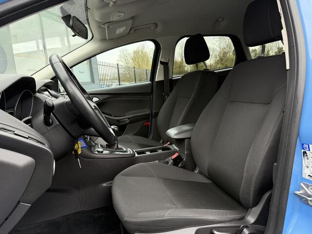 Ford FOCUS Wagon 1.0 Trend Navi,Airco,Cruise,Pdc,Lm velgen,102pk,N.A.P,Apk tot 04-2026