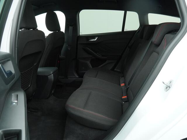 Ford FOCUS Wagon EcoBoost 155PK Hybrid ST Line | Winter pack | Adapt. Cruise | Camera | Draadloos CarPlay |