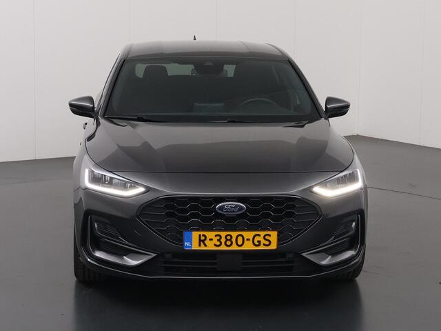 Ford FOCUS 1.0 EcoBoost Hybrid ST Line Style | Winterpakket | Parkeercamera | Navigatie | Climate Control |