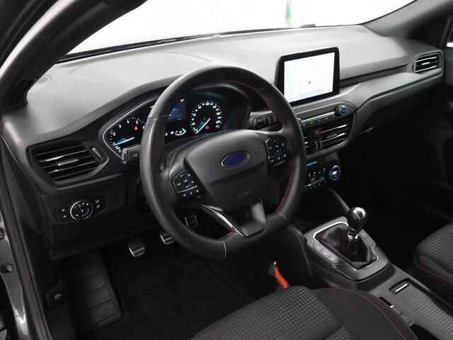 Ford FOCUS 1.0 EcoBoost Hybrid ST Line Style | Winterpakket | Parkeercamera | Navigatie | Climate Control |